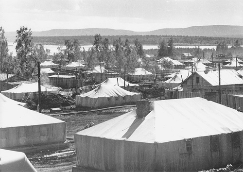 Палатки первых строителей Братскстроя, 1954 г. Палатки первых строителей Братскстроя, 1954 г.